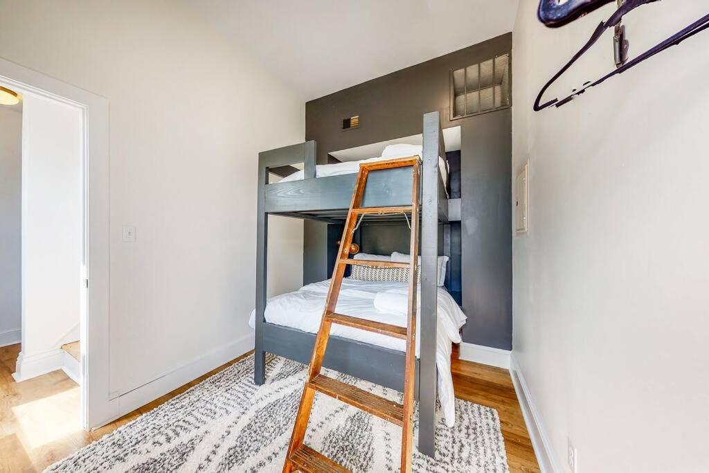 New Luxury Near Downtown Close To Nulu Holiday home